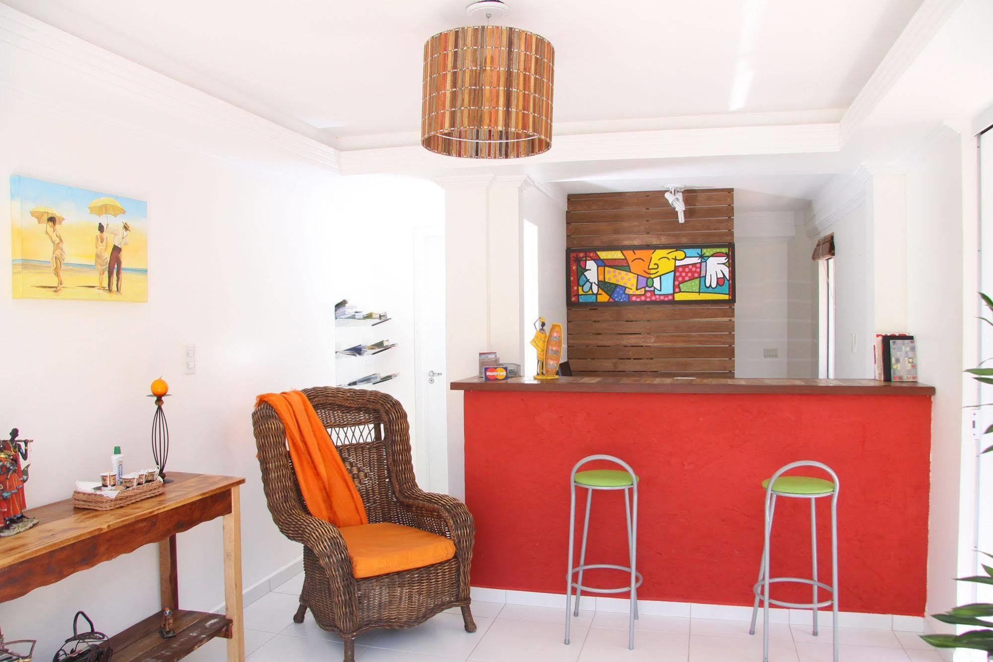 Pousada Vila Portuguesa บอมบินญัส ภายนอก รูปภาพ